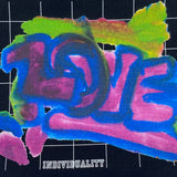 LOVE グラフィック ポーチ